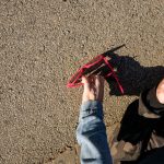 #196 – Pareja en el suelo